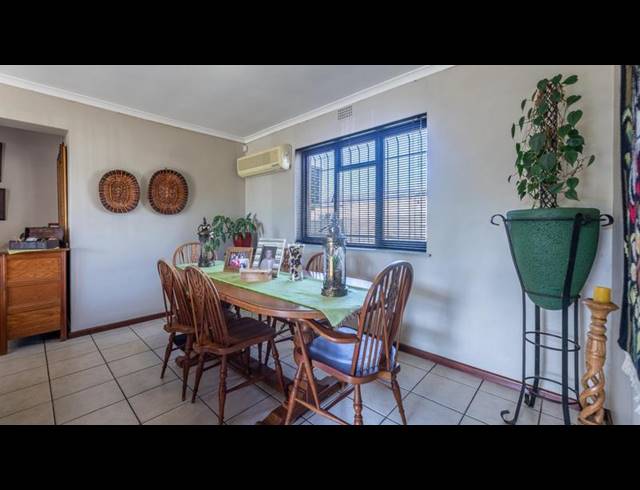 3 BEDROOM HOUSE FOR SALE IN WINDSOR PARK